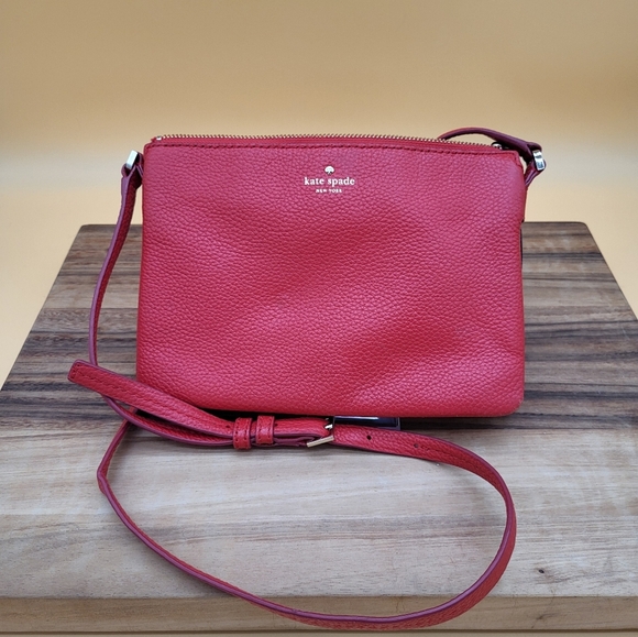 Kate Spade Red Crossbody Bag With Two Black And Red Large Removable Tassles - Picture 6 of 7